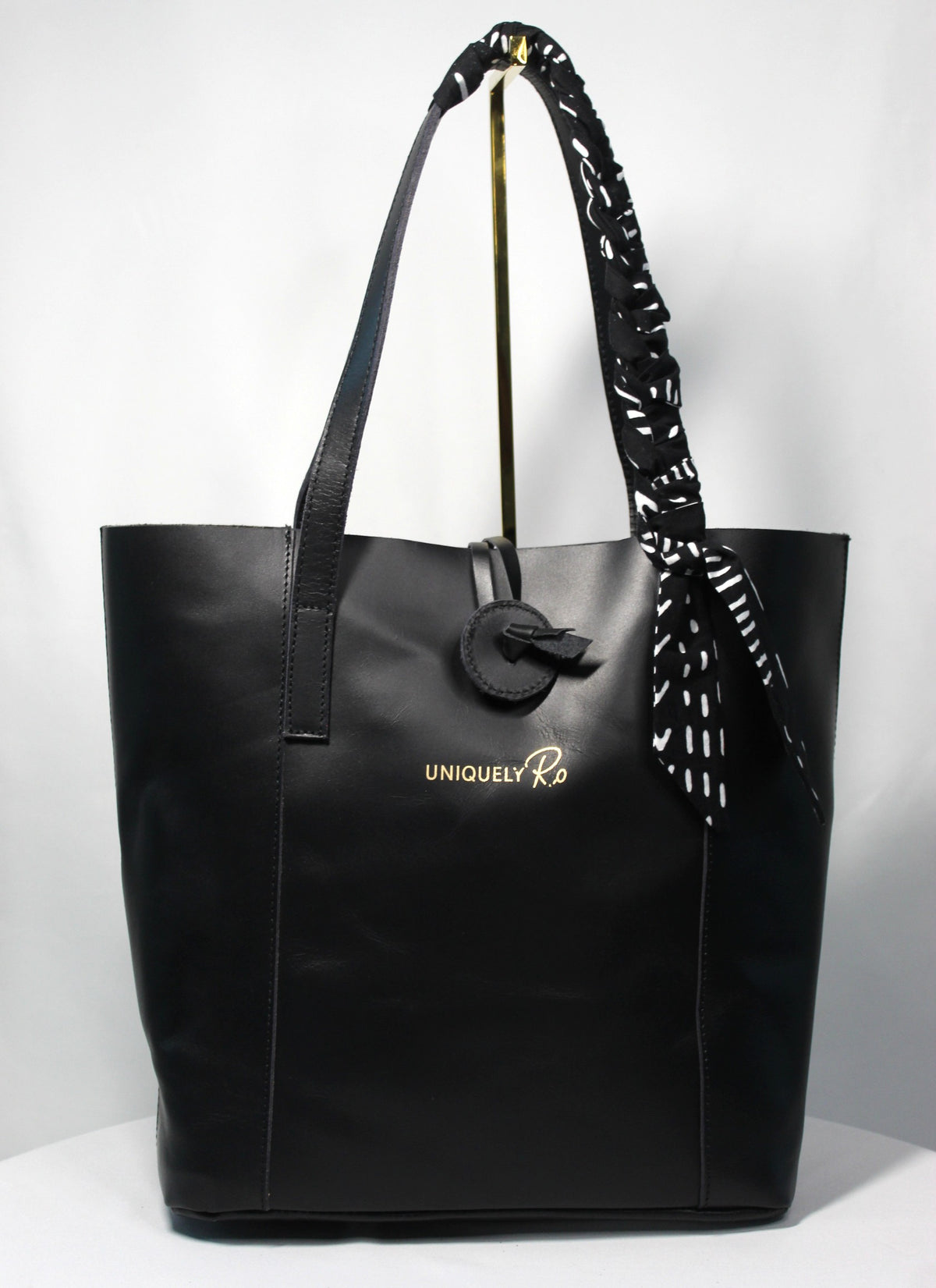 The Classic Tote – Uniquely Ro